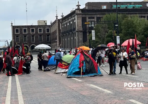 VIDEO | Maestros del Edomex protestan en Toluca por pago incompleto
