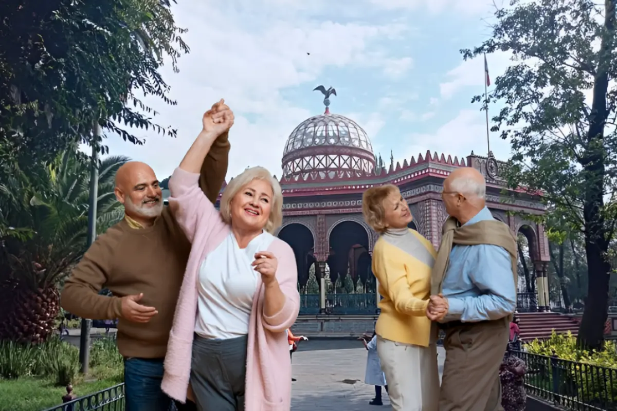 Personas mayores bailando frente al kiosco de Santa María la Rivera. Foto: Google Maps (ESTHER) | Freepik | Canva