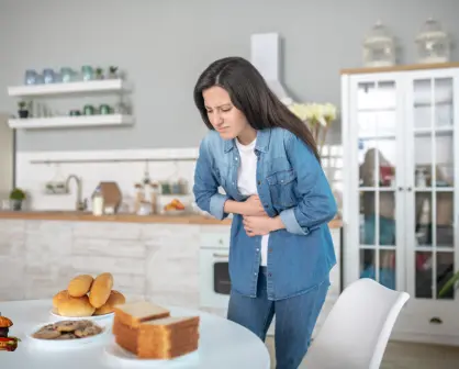 ¡Evítalos! Estos 5 hábitos empeoran tu salud digestiva