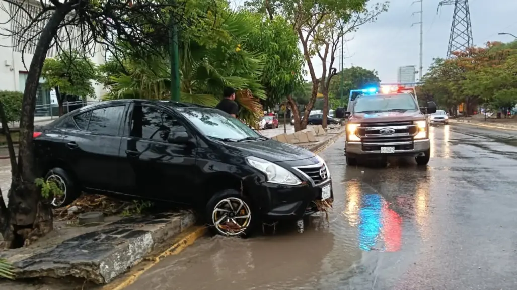 Lluvias torrenciales azotan Chiapas; principales vías de comunicación con afectaciones