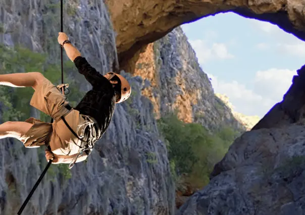 Conoce El Puente de Dios, el lugar perfecto para los amantes del rapel en Nuevo León