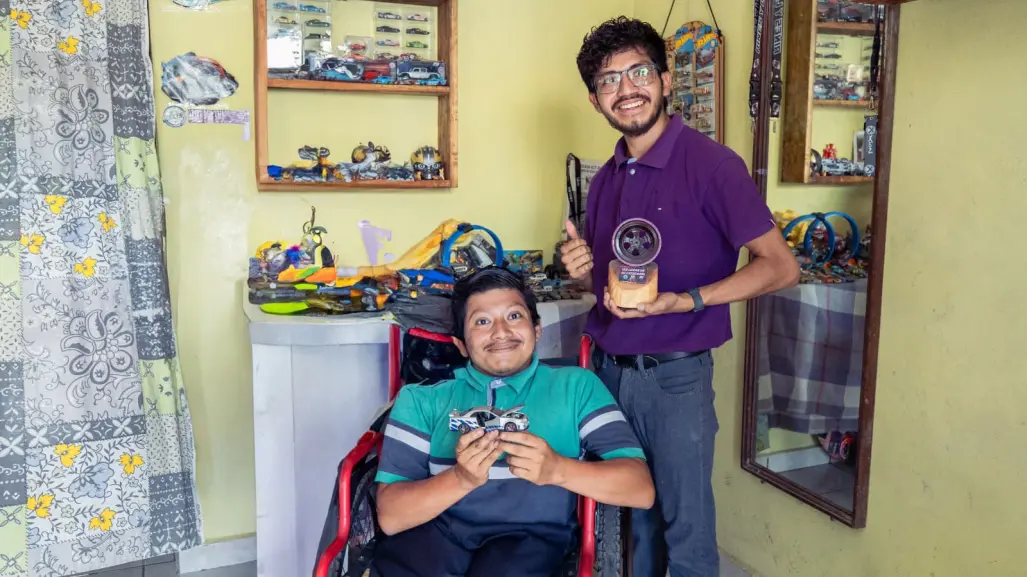 Más de 2,100 personas con discapacidad mejoran su movilidad en Yucatán gracias al DIF
