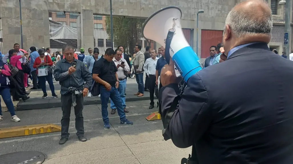 Abogados de CDMX realizan protesta tras paro de juzgados