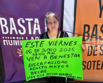 Lucha de manifestantes en Bienestar Durango: unos bloquean el edificio y otros exigen que abran