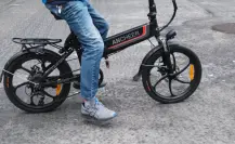¿Necesitas licencia para manejar una bicicleta eléctrica en CDMX? Esto dice la ley