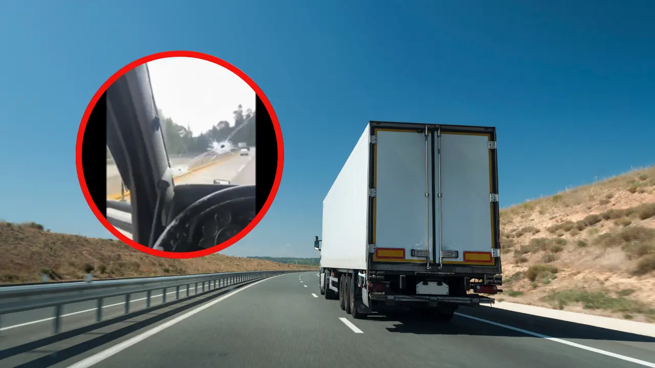 Intento de asalto deja a un trailero herido por arma de fuego en la autopista México–Puebla. Foto: Captura redes sociales (Canva)