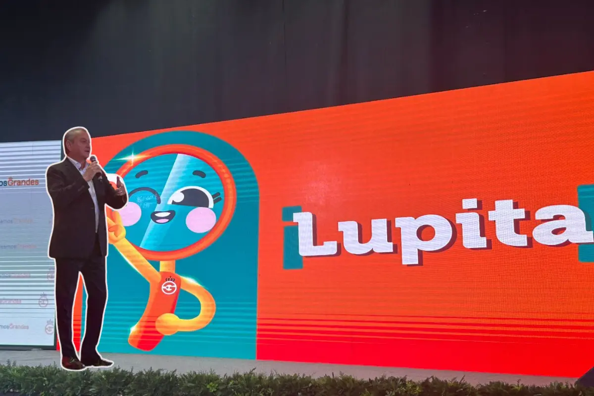 Lupita estará enlazada a las distintas dependencias de Guadalupe para poder atender los reportes/Foto: Jorge López