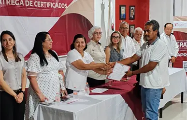 ITEA entrega 150 certificados de educación básica en Tamaulipas