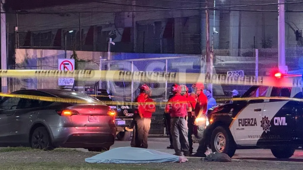 Hombre muere atropellado tras intentar cruzar la avenida Lázaro Cárdenas