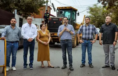 David de la Peña comienza rehabilitación de calles en Santiago