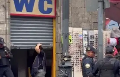 Hallan mujer sin vida en baños públicos del Centro Histórico de CDMX