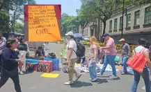 Comerciantes mazahuas de CDMX denuncian desplazamiento por plantón de la CNTE en el Zócalo