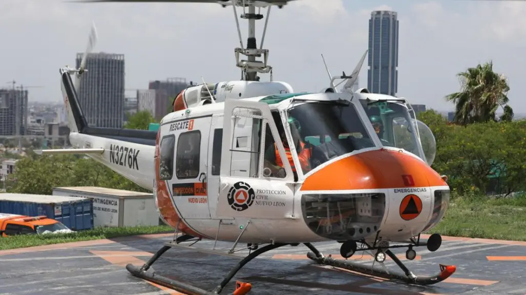Protección Civil de Nuevo León realiza traslado aéreo de pulmones desde Tabasco