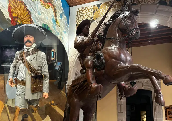 En este lugar de Durango encuentras la figura hiperrealista del general Pancho Villa  