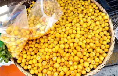 Luce una piel 20 años más joven con el agua de esta fruta que tienes en tu cocina