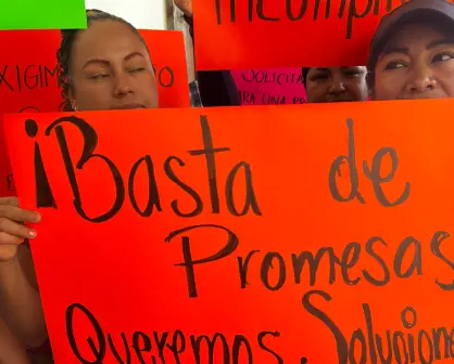 Telesecundaria del poblado 5 de Mayo se manifiesta en Congreso del Estado por esta razón