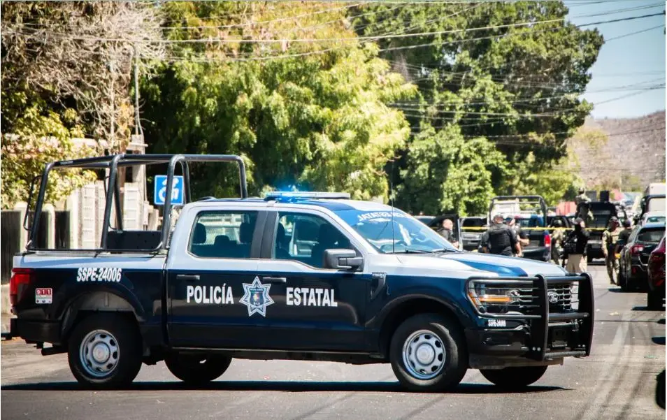 La Diputada Karina Olivas Parra propone reformar el Código Penal de BCS para duplicar la pena en caso de asesinato de policías y otros servidores públicos. Foto: Alberto Cota.