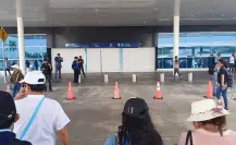 Gran movilización de maestros bloquea el aeropuerto de Mérida