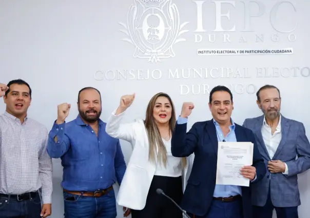 Toño Ochoa recibe constancia de mayoría y es el primer alcalde reelecto de Durango