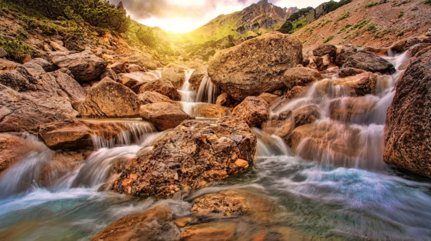 Foto: Pixabay | Este es el río que deja diversas cascadas a su paso, siendo una de ellas Mexiquillo.