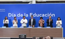 Ternium entrega becas en Preparatoria Roberto Rocca y anuncia construcción de secundaria en Pesquería