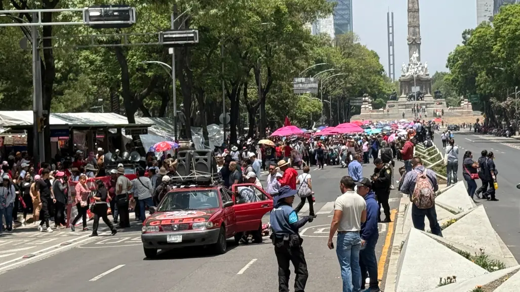 Maestros de la CNTE marchan hacia el Zócalo de CDMX, se perfila el final del paro nacional