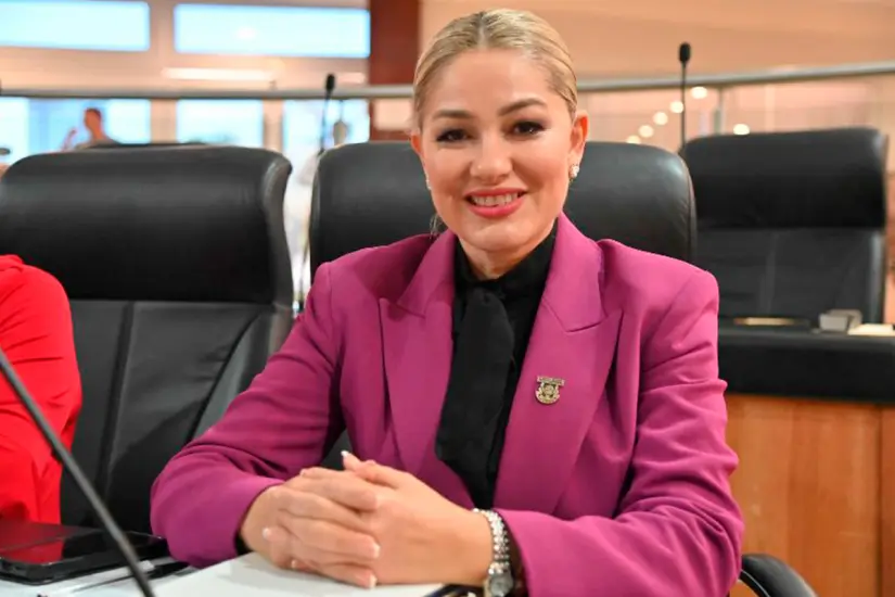 Diputada Karina Olivas Parra. Foto: Congreso del Estado.