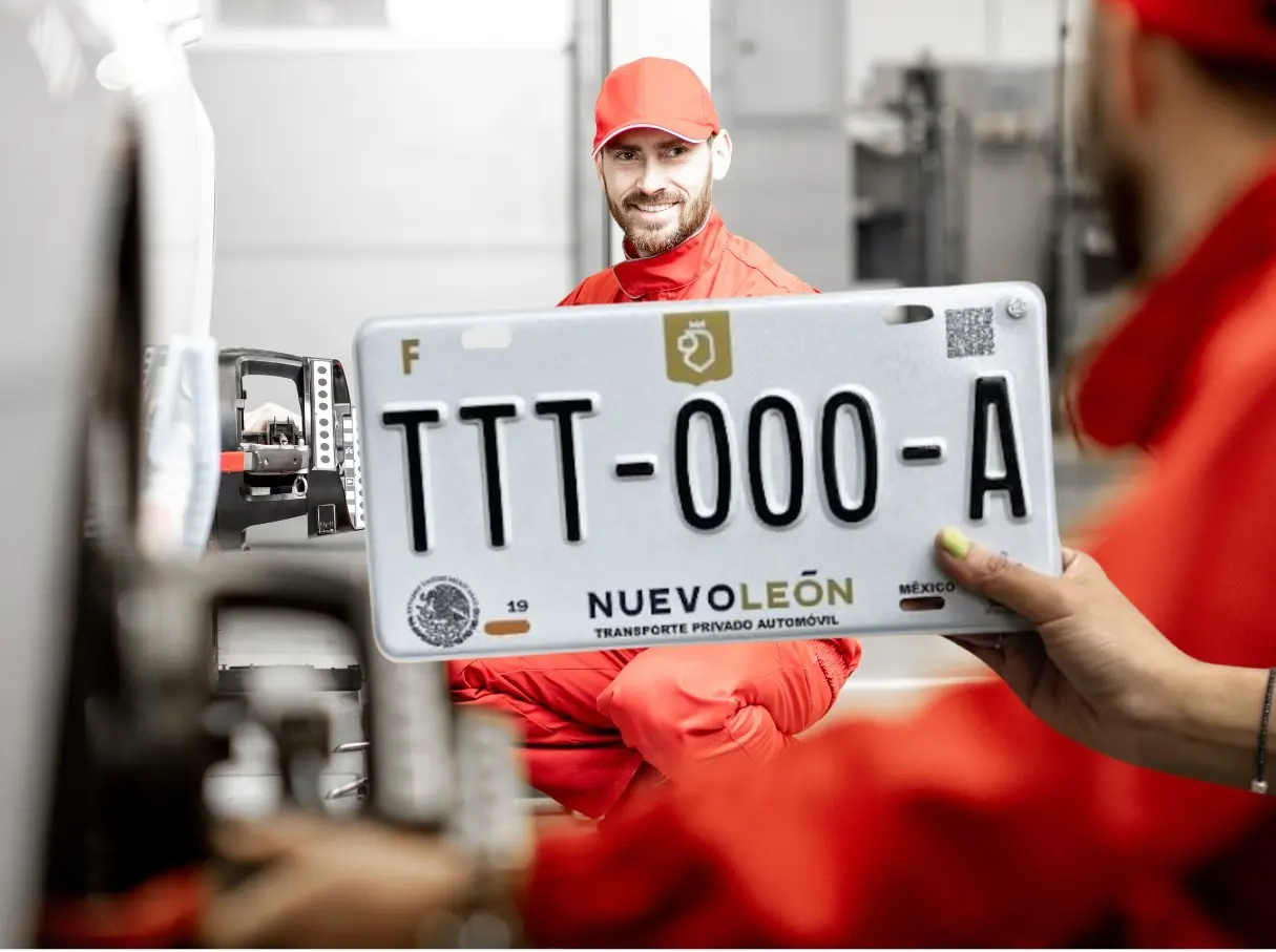 Es recomendable programar una cita en las delegaciones del Instituto de Control Vehicular (ICV) mediante su página oficial para agilizar el proceso. Foto: Canva/ICVNL.