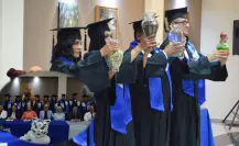 Policías Preventivos y personal de la DMSP se reciben como licenciados en Derecho