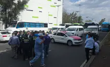 Taxistas desquician Indios Verdes durante bloqueo en CDMX, ¿qué piden?