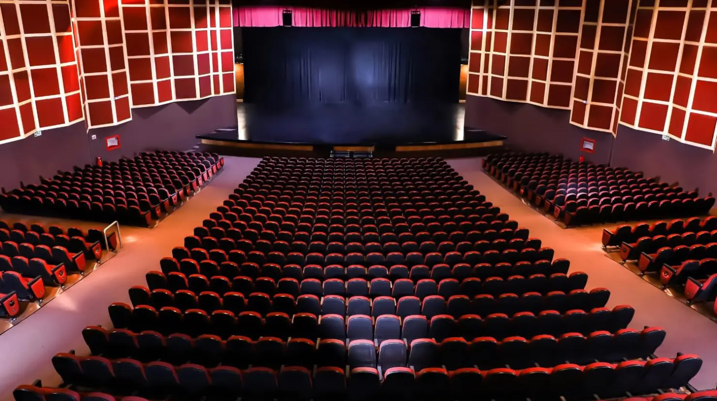 Teatro de la ciudad Fernando Soler. Foto de sorprendete Coahuila.