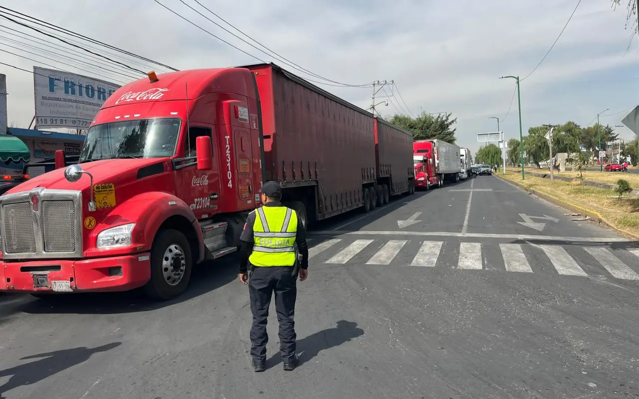 El Estado de México concentra algunas de las rutas más peligrosas para el transporte de carga, según datos de México Evalúa. Foto: Cortesía