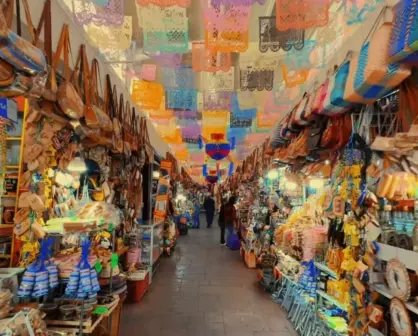 El mercado de Durango con las mejores paletas y brochetas de alacrán con chile