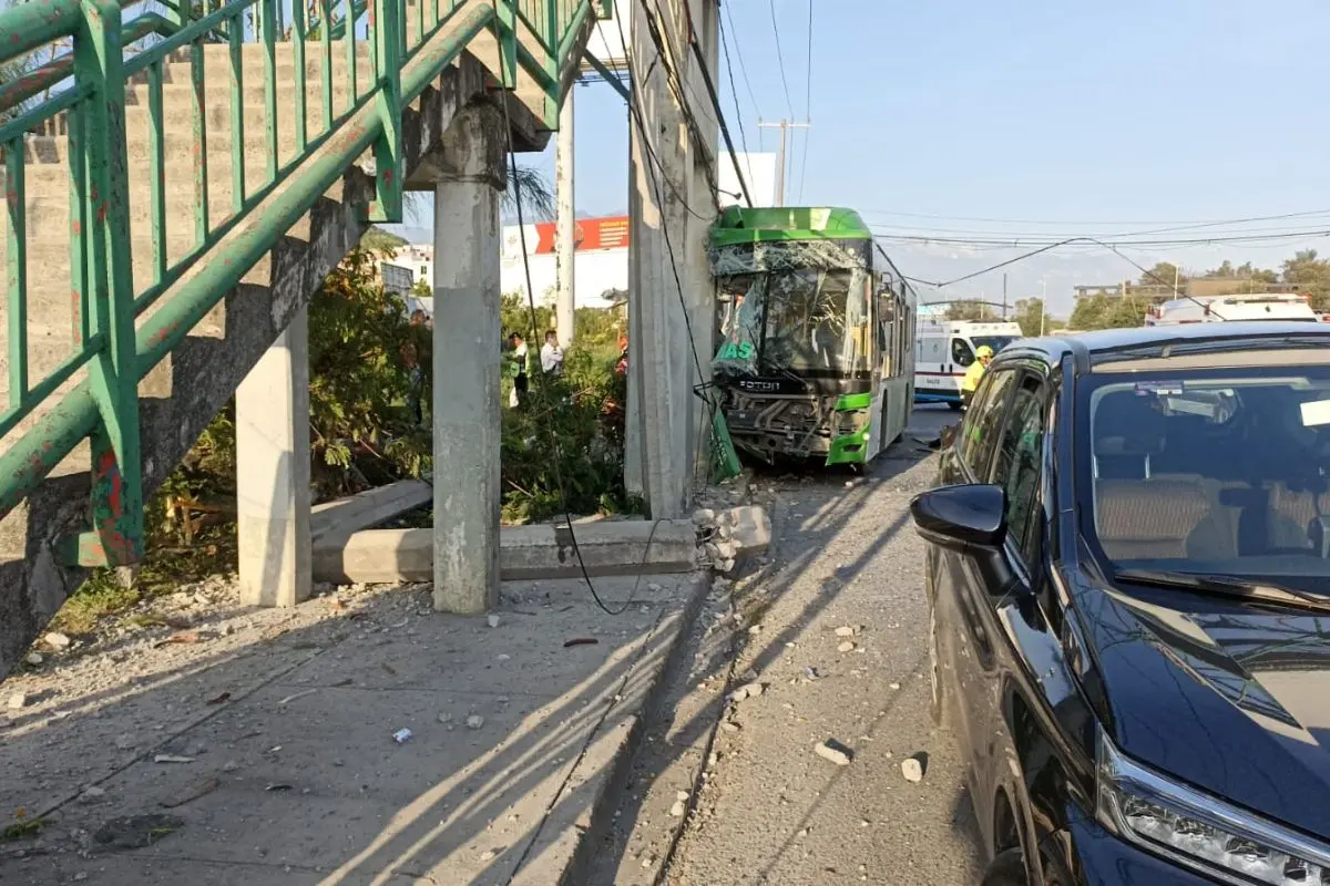 Atiende Protección Civil accidente con lesionados en Guadalupe. Foto: Protección Civil de Nuevo León