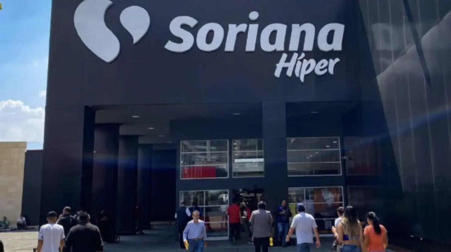 Soriana. Foto de cuarto oscuro.
