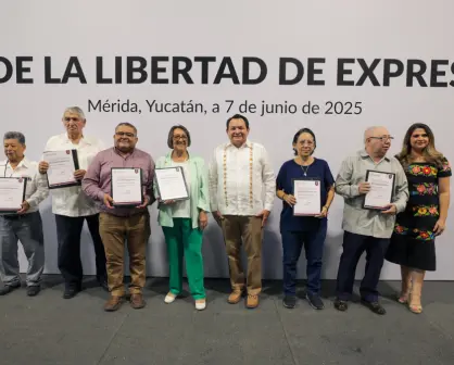 Gobierno de Yucatán reconoce a comunicadores con 30 y 50 años de trayectoria