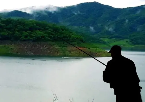 La increíble presa que ocupa territorio de Durango y Sinaloa y es ideal para la pesca