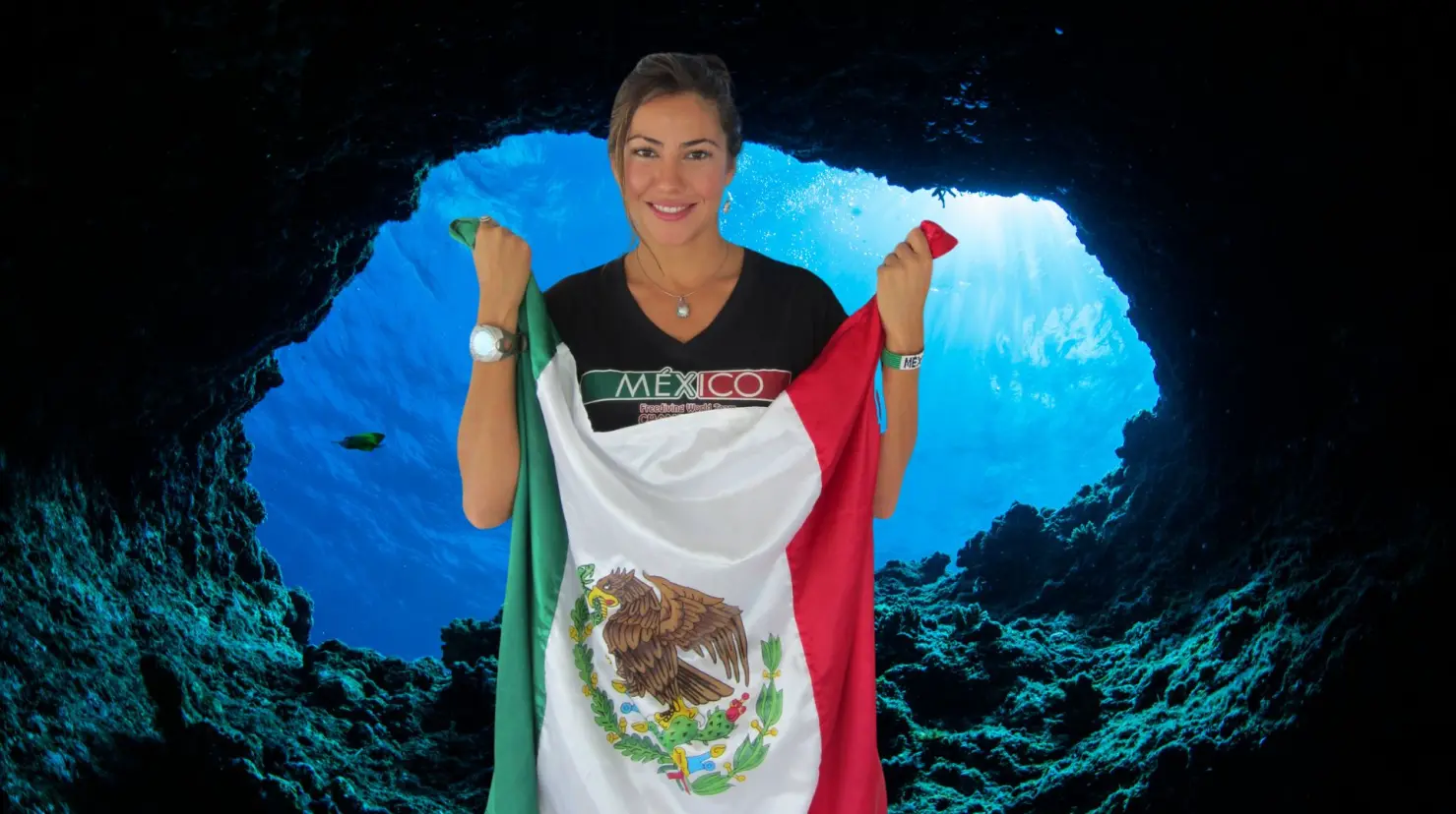 Estrella Navarro destaca en apnea y conservación marina; es orgullo de Baja California Sur. Foto: Facebook / Estrella Navarro | Foto: Biblioteca Canva