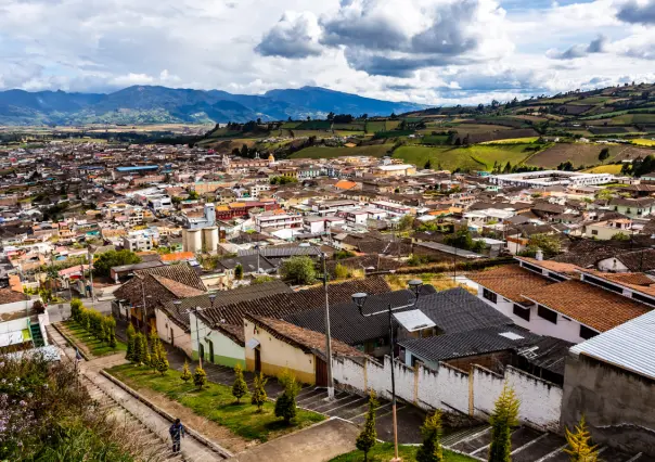 Descubre los mejores 5 pueblos mágicos para visitar este verano 2025, según la IA