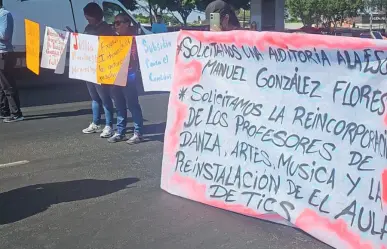 Denuncian padres de familia presunto desvío de recursos en primaria de Iztapalapa