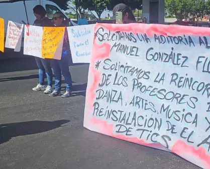 Denuncian padres de familia presunto desvío de recursos en primaria de Iztapalapa