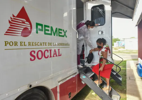 Jubilados de PEMEX reportan crisis en atención médica y medicamentos