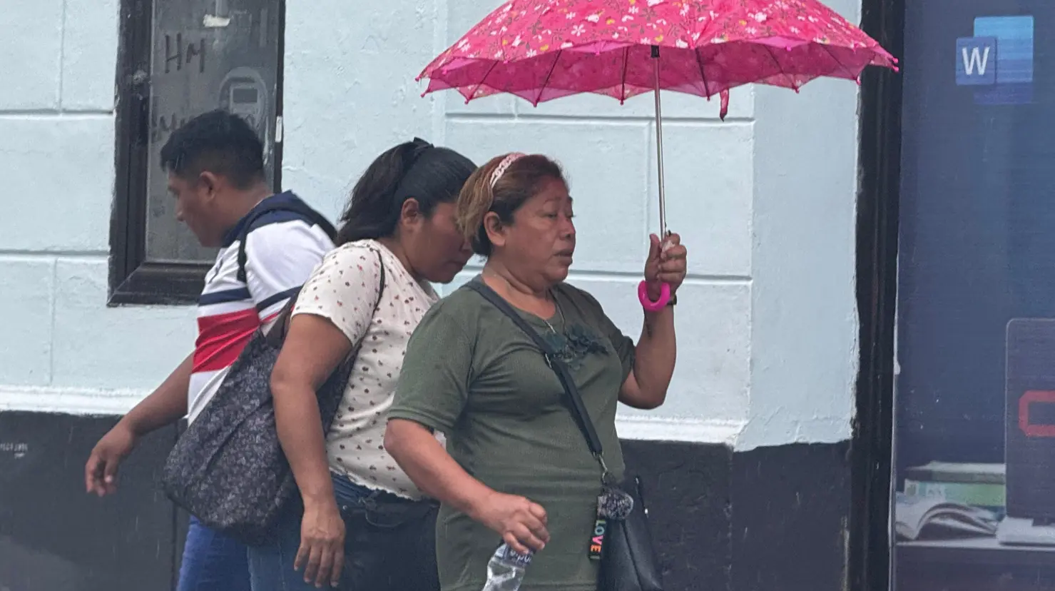 Durante la segunda semana de junio en Yucatán se prevén lluvias y posibles tormentas ante un posible giro centroamericano y una onda tropical.- Fuente Irving Gil
