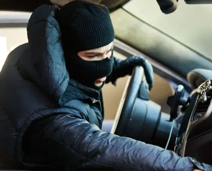 Gustavo A. Madero: robo masivo de camionetas, se llevan siete de un comercio en CDMX