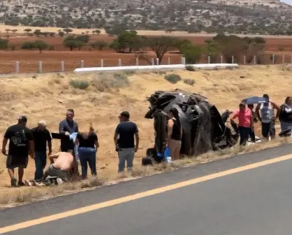 Paisanos se accidentan en autopista Durango - Torreón y mueren 3 mujeres