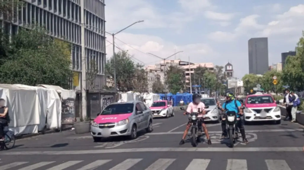 Marcha por 54 años del halconazo llega al Zócalo de CDMX; conoce las alternativas viales