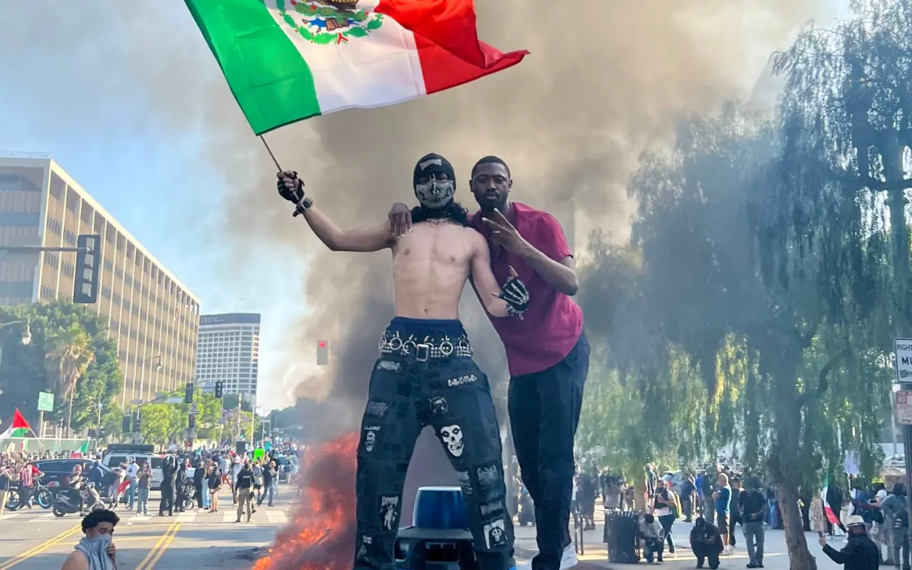 Manifestantes de Los Ángeles. Foto: X (@DHSgov)