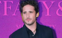 Diego Boneta se pronuncia ante la violencia contra los inmigrantes en California