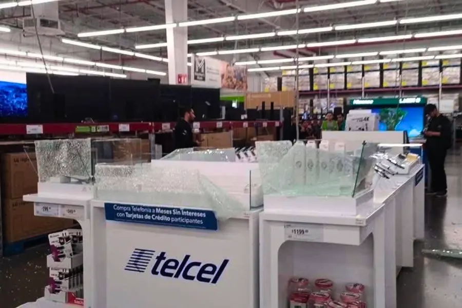 Imparables asaltos a centros comerciales en Puebla capital; 4 robos en 3 días