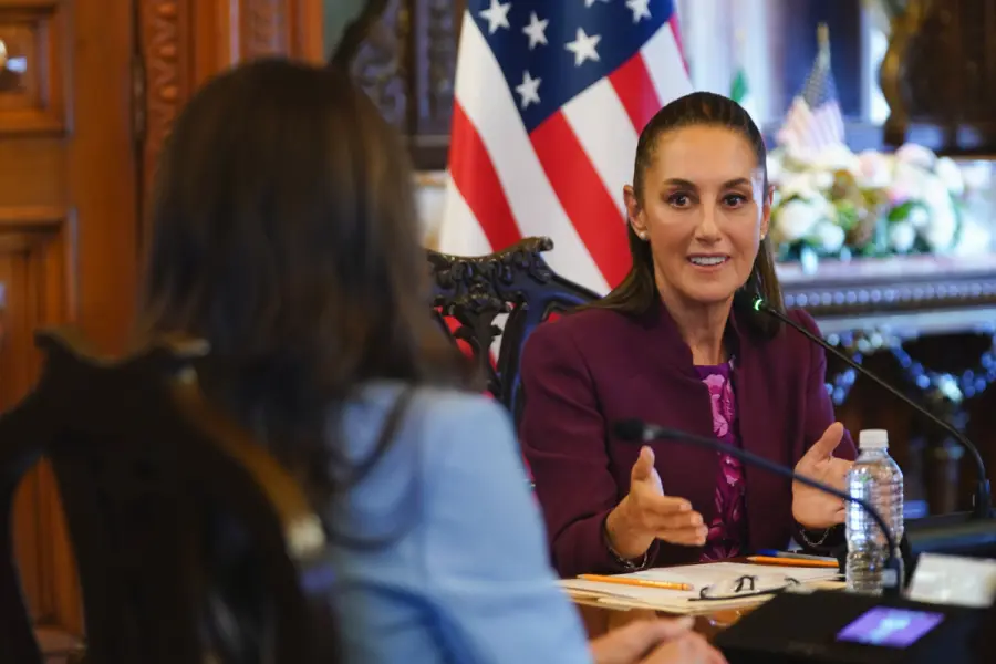 Claudia Sheinbaum desmiente a secretaria de Seguridad de EU; seguirá defendiendo a las y los mexicanos